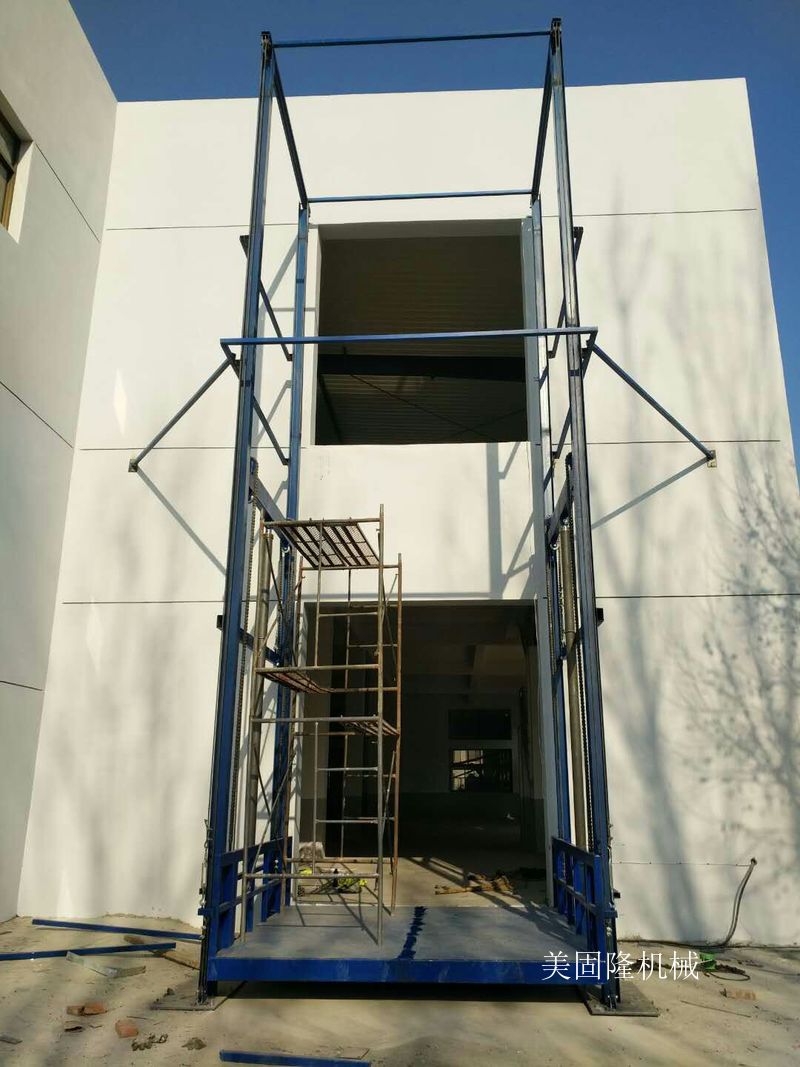 平凉仓库专用导轨式升降货梯价格